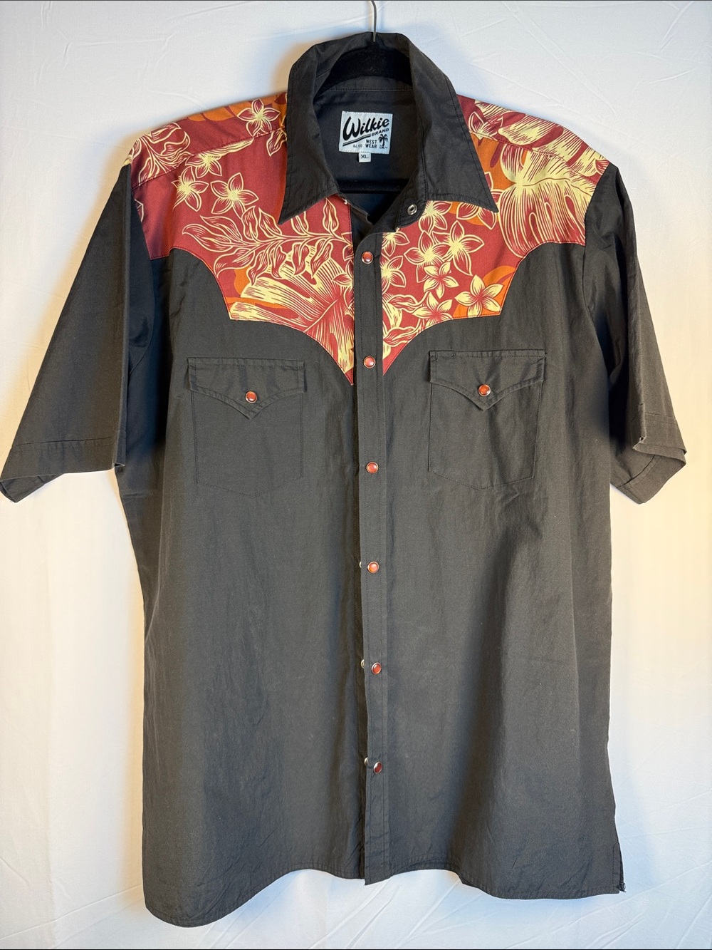 Wilkie Black Short-Sleeve Western Shirt with Red Floral Yoke